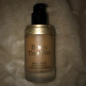 TOO FACED ‘Born This Way’ Foundation